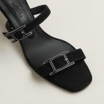 Hermès Liv 40 sandal - Image 2